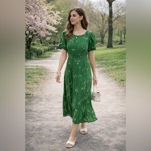 Faithfull the Brand Beline Midi Dress in Myrtle Green Floral Print - Sz. 4